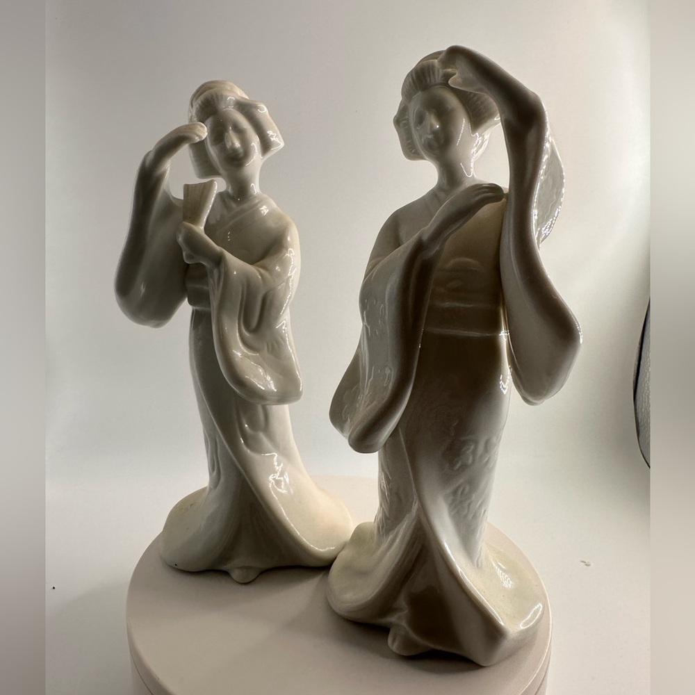 Vintage Elegant White Ceramic Geisha Figurines